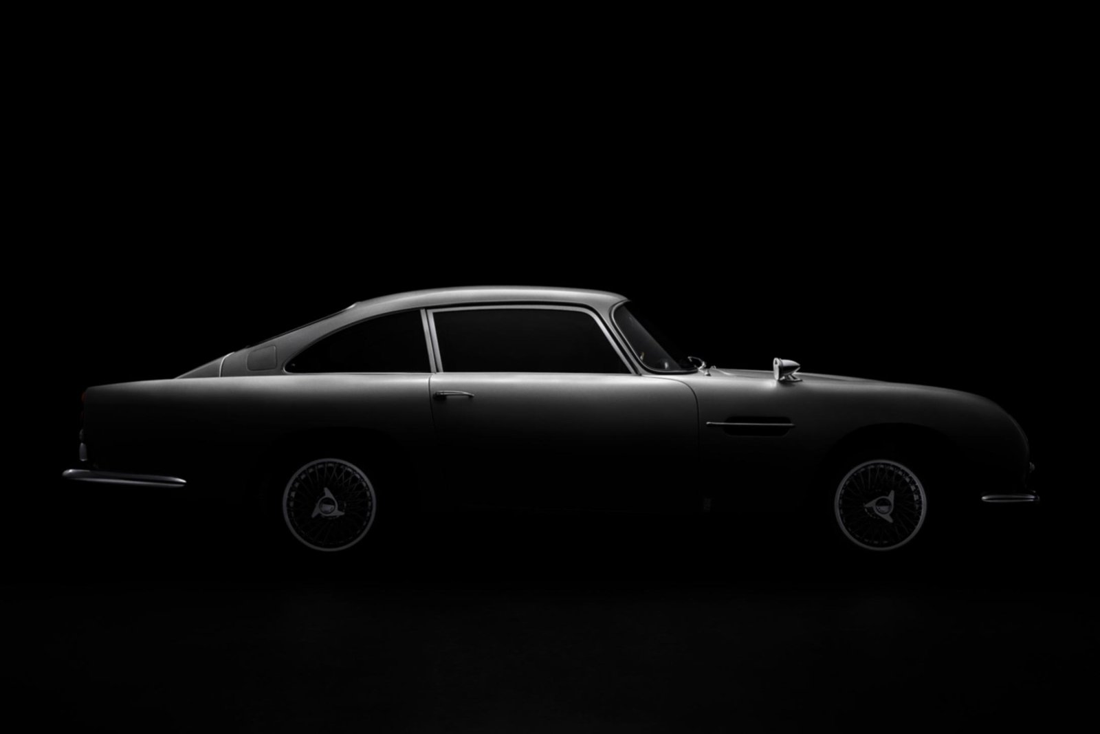 Aston Martin DB5 close-up 